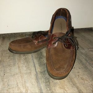 Like NEW Sperry boat shoes, 9.5